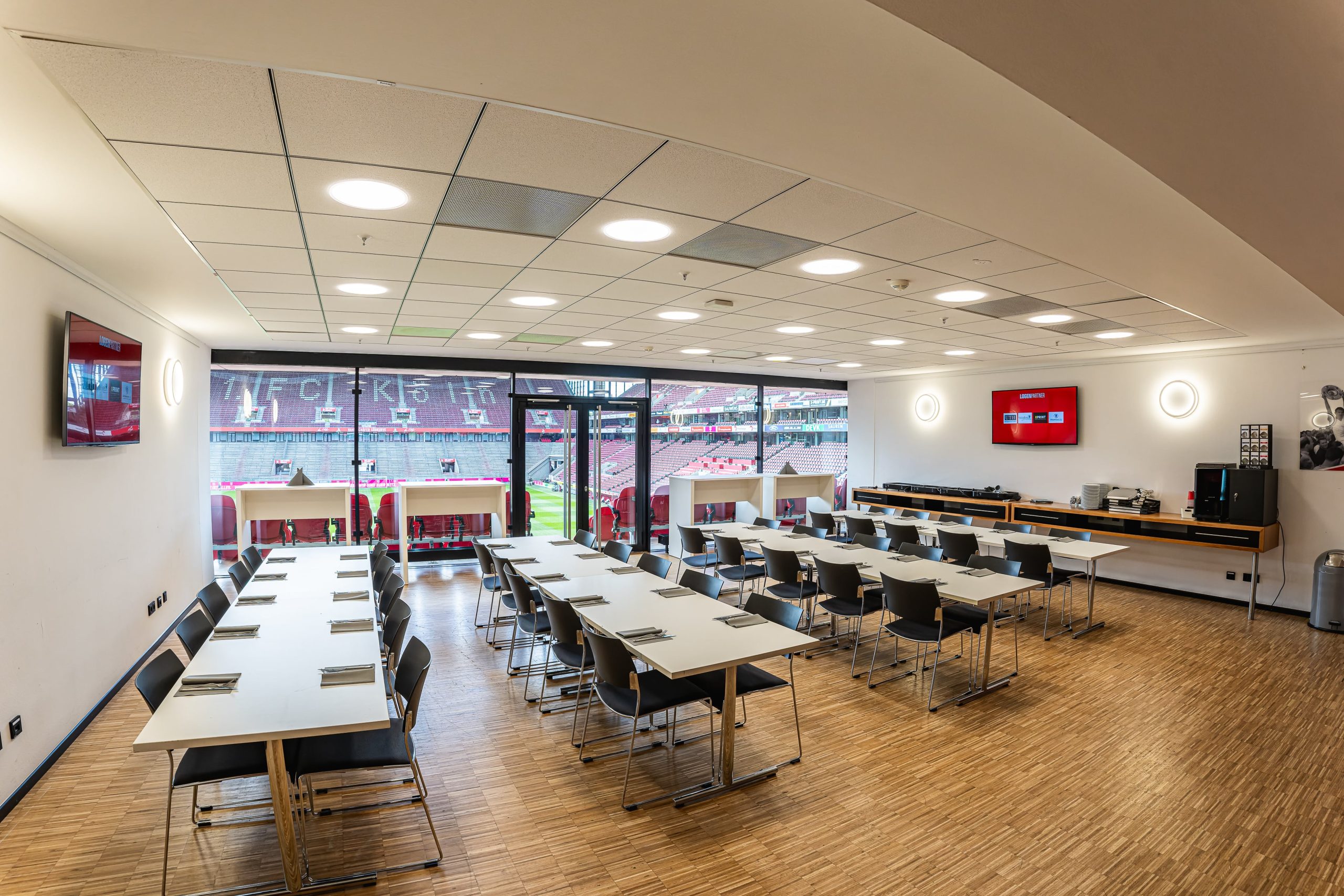 0112_Event_@Kay-Uwe_Fischer_A1A00603-ARW_Kay-Uwe Fischer-min